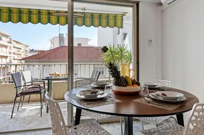 Balcon ou terrasse dans l'établissement Majestic Apartment