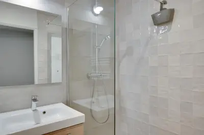 Salle de bains dans l'établissement Gold Apartment