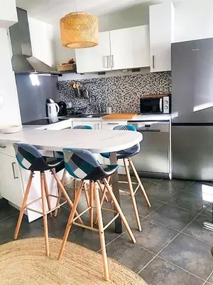 Cuisine ou kitchenette dans l'établissement Ref CAV - Palmes d'Or Properties