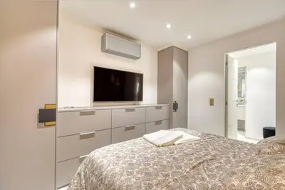 Un ou plusieurs lits dans un hébergement de l'établissement Somptueux logement,Cannes Croisette,4 Étoiles****