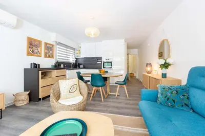 Coin salon dans l'établissement Salvy 2 bedrooms near the beach 300 meters