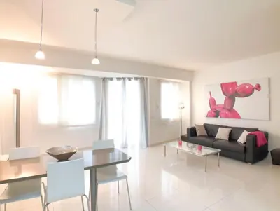 Coin salon dans l'établissement 2 pièces Luxueux en face du Martinez et Croisette