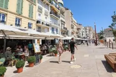 Clients de l'établissement Magnifique 2 chambres VERANDA, CANNES CENTRE-BANANE A2B088