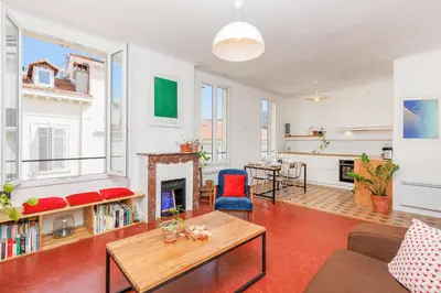 Coin salon dans l'établissement IMMOGROOM - Bright flat - near shops - CONGRESSBEACHES
