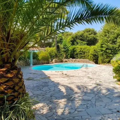 Quiet Private Garden Suite with Pool