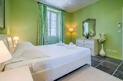 Un ou plusieurs lits dans un hébergement de l'établissement Villa in Cap d’Antibes near beaches