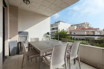 Balcon ou terrasse dans l'établissement Cannes centre 2mins from beach stunning 3-Bed Apt
