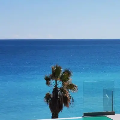 Pearl Beach - Rooftop Pool Seaside