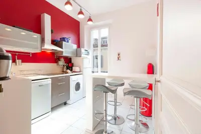 Cuisine ou kitchenette dans l'établissement Cosy apartment 39M2, two steps from rue d'Antibes and Croisette