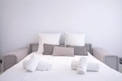 Un ou plusieurs lits dans un hébergement de l'établissement Modern Maubourg # Design chic - Proche Croisette et Plage