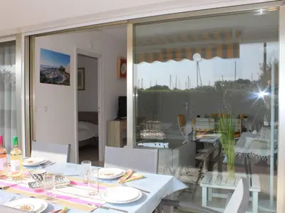 Plan de l'établissement Appartement 3P en RDJ avec Jardin et Terrasse, à 5 min Plage et Restaurants, Parking Privé, Climatisé - FR-1-252A-59