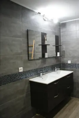 Salle de bains dans l'établissement Loft ravissant avec piscine