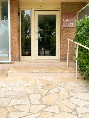 Façade ou entrée de l'établissement 50m plage - 2 pièces jardin garage