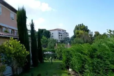 Jardin de l'établissement VILLA THETIS 4 pièces