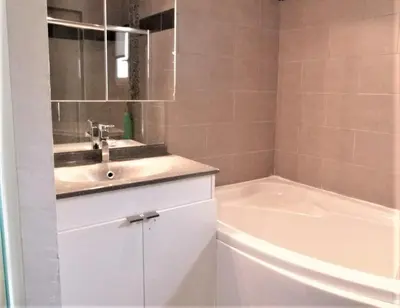 Salle de bains dans l'établissement VILLA THETIS 4 pièces