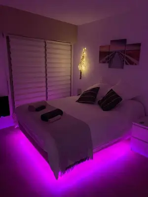 Un ou plusieurs lits dans un hébergement de l'établissement Appartement côte d’Azur Plage - piscine - tennis