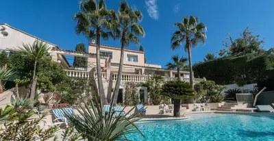 Piscine de l'établissement Juan Les Pins Near Cannes Beaches 18-20 Guests ou située à proximité