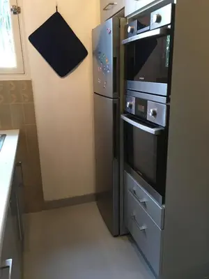 Cuisine ou kitchenette dans l'établissement Cap d Antibes, Salis beach , 2 bedrooms , free parking