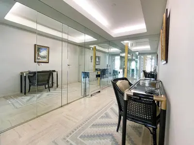 Plan de l'établissement 2 bedroom apartment with parking 3 mins from La Croisette beach