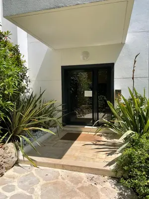 Jardin de l'établissement Le Capri - Studio Wifi Californie