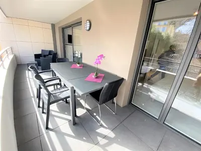 Plan de l'établissement 2 pièces terrasse piscine Cannes Californie