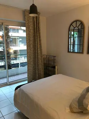 Un ou plusieurs lits dans un hébergement de l'établissement Flat in Juan