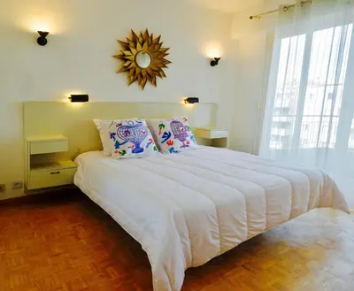 Un ou plusieurs lits dans un hébergement de l'établissement Elegant & Luminous 2-BR - Antibes City Center