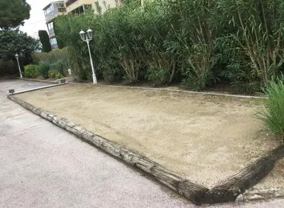 Plan de l'établissement T2 A/C côte d'Azur, piscine, plage á 350m, WIFI