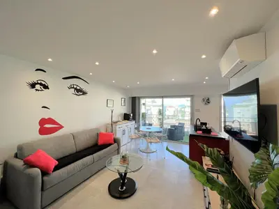 Coin salon dans l'établissement Maryline by Welcome to Cannes
