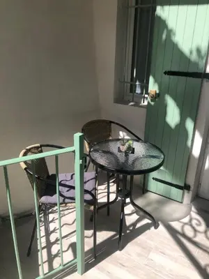 Balcon ou terrasse dans l'établissement Vieil Antibes, ravissant 2p avec petite terrasse
