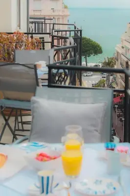 Balcon ou terrasse dans l'établissement LOFT CROISETTE VUE Mer