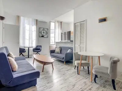 Coin salon dans l'établissement 2 Bedroom luxury flat Cannes Center La Croisette