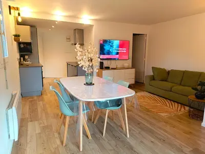Cuisine ou kitchenette dans l'établissement Appartement 4 personnes avec piscine, tennis, proche de la mer