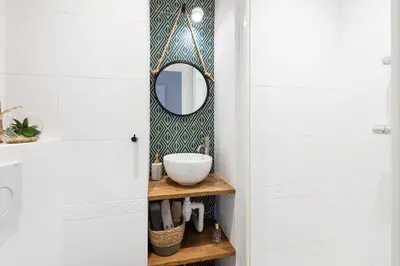 Salle de bains dans l'établissement Happyfew Les Oliviers Antibes