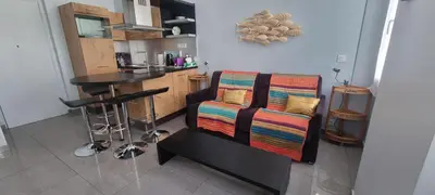 Cuisine ou kitchenette dans l'établissement Cannes Hoche Apartment