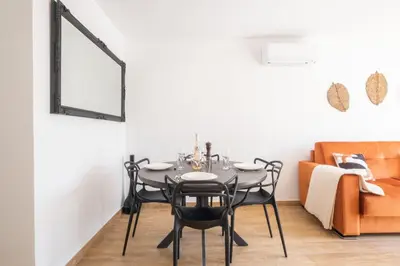 Coin salon dans l'établissement Idéal famille Appartement tout confort dans résidence avec piscine !