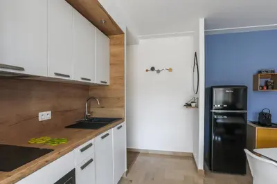 Cuisine ou kitchenette dans l'établissement Superbe appartement avec terrasse et parking - Antibes - Welkeys