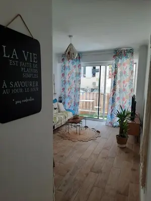 Plan de l'établissement T2 neuf, balcon, centre Cannes, 15 min du Palais