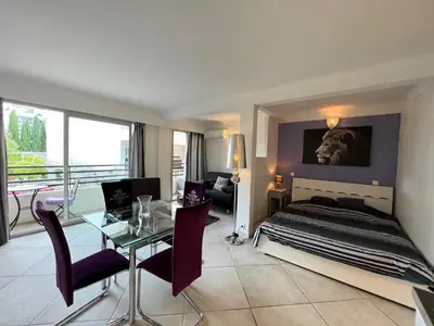 Coin salon dans l'établissement Rouaze 2, by Welcome to Cannes