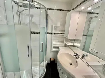 Salle de bains dans l'établissement Rouaze 2, by Welcome to Cannes