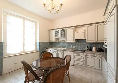 Cuisine ou kitchenette dans l'établissement Viva Riviera Unique Apartment with Terrace and Secret Garden Croisette