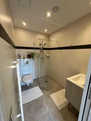 Salle de bains dans l'établissement Villa Elimia piscine privée & chauffée