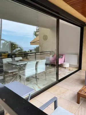 Coin salon dans l'établissement Cannes Eden résidence de luxe piscine tennis