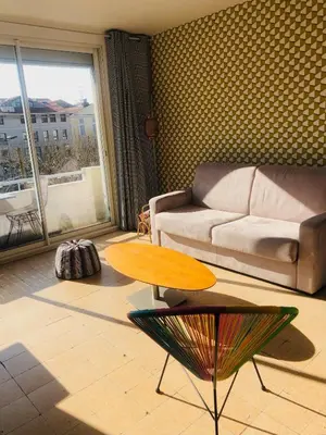 Coin salon dans l'établissement Croisette Beach Cannes Banane 4 sleeps Apart