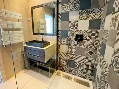 Salle de bains dans l'établissement Le Chaville