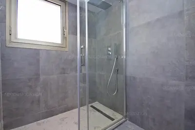 Salle de bains dans l'établissement Blue Bay