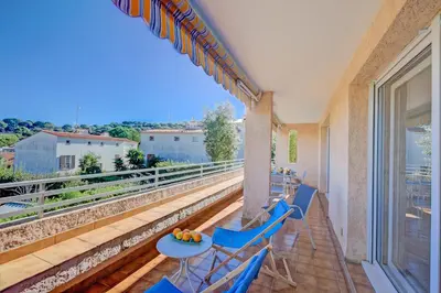 Balcon ou terrasse dans l'établissement Cap et Soleil - Happy Rentals