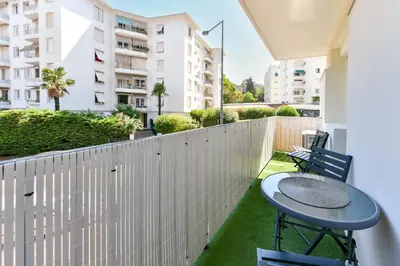 Balcon ou terrasse dans l'établissement Cosy flat with parking - Basse Californie - Cannes