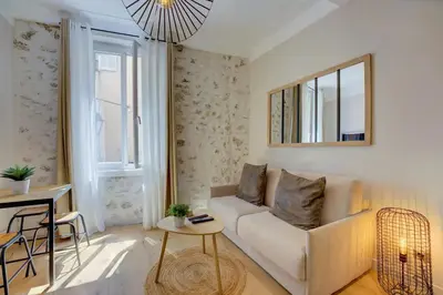 Coin salon dans l'établissement Duplex Studio Apt Mezzanine near Shops & Cafes
