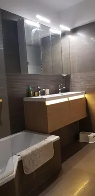 Salle de bains dans l'établissement 4P, Piscine, Tennis, Wifi, Proche Centre et Plages